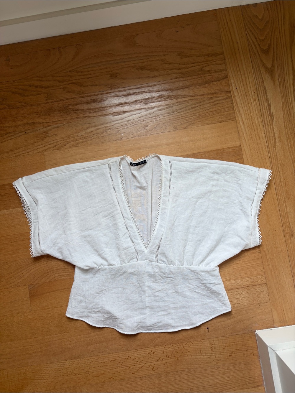 Zara White V-Neck Peasant Blouse